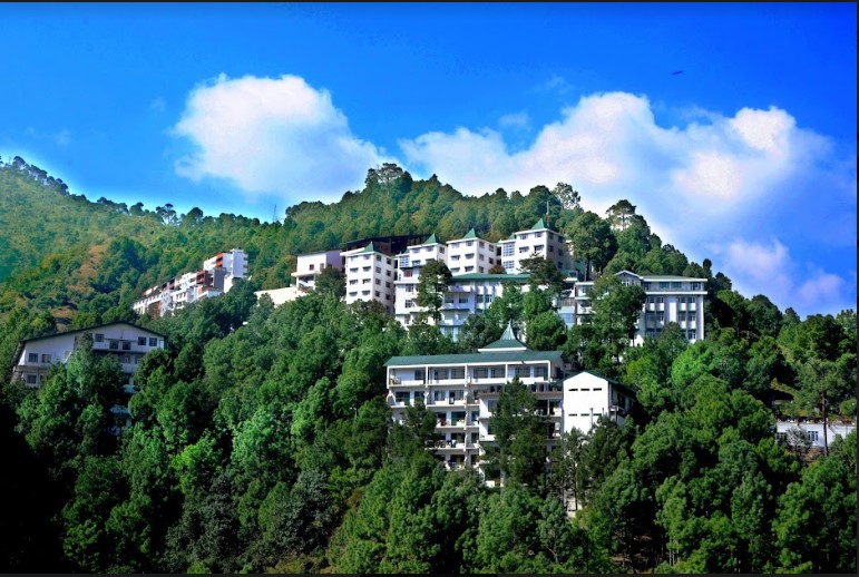 Faculty of Pharmaceutical Sciences, Shoolini University Solan Campus infrastructure photo 2